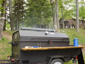 Travelling grill and smoker